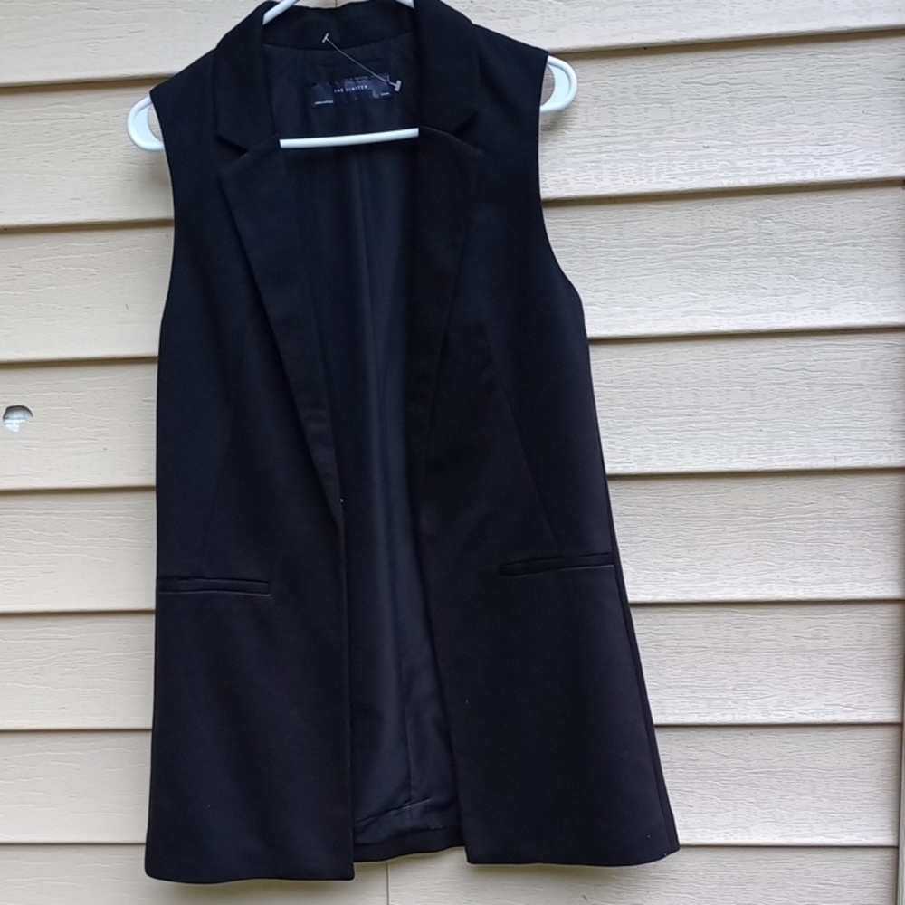 The Limited Black Structured Vest‎